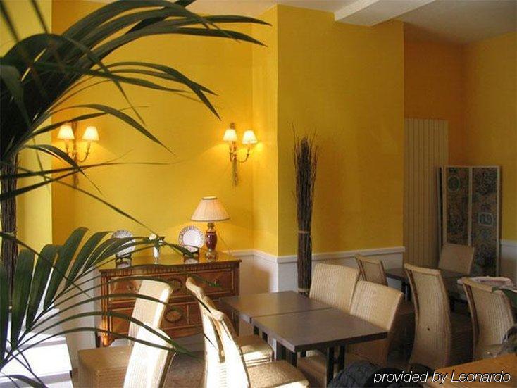 Ibis Styles Paris La Defense Courbevoie Hotel Restaurant billede